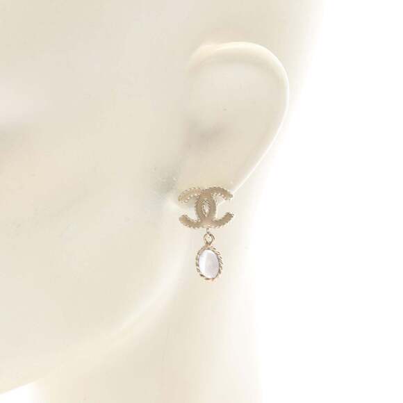 CHANEL Gold Logo Earrings - Picture 4 of 7